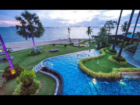The Palm Beach Front